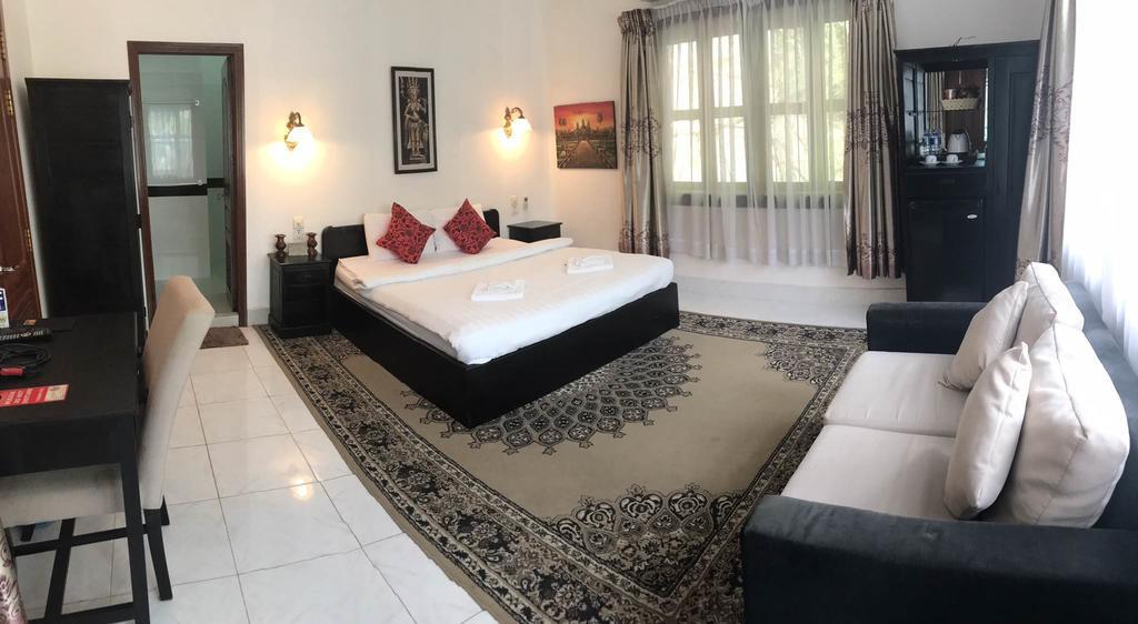 Eureka Villas Phnom Penh Exteriör bild